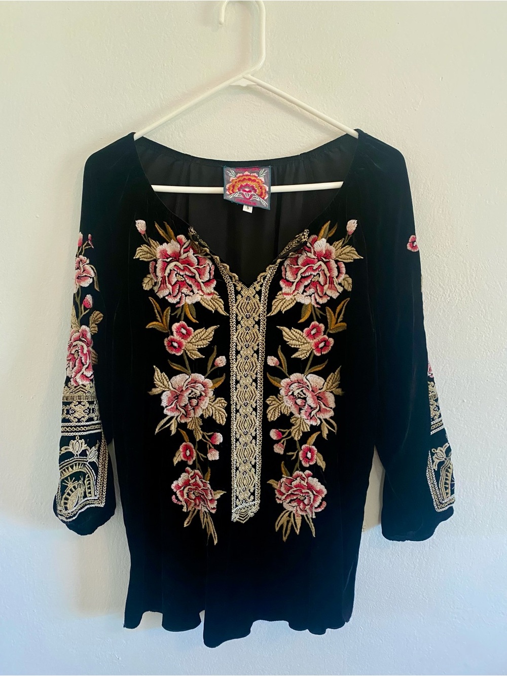 Johnny Was Black Silk-Blend Velvet Embroidered Blouse - Picture 4 of 12